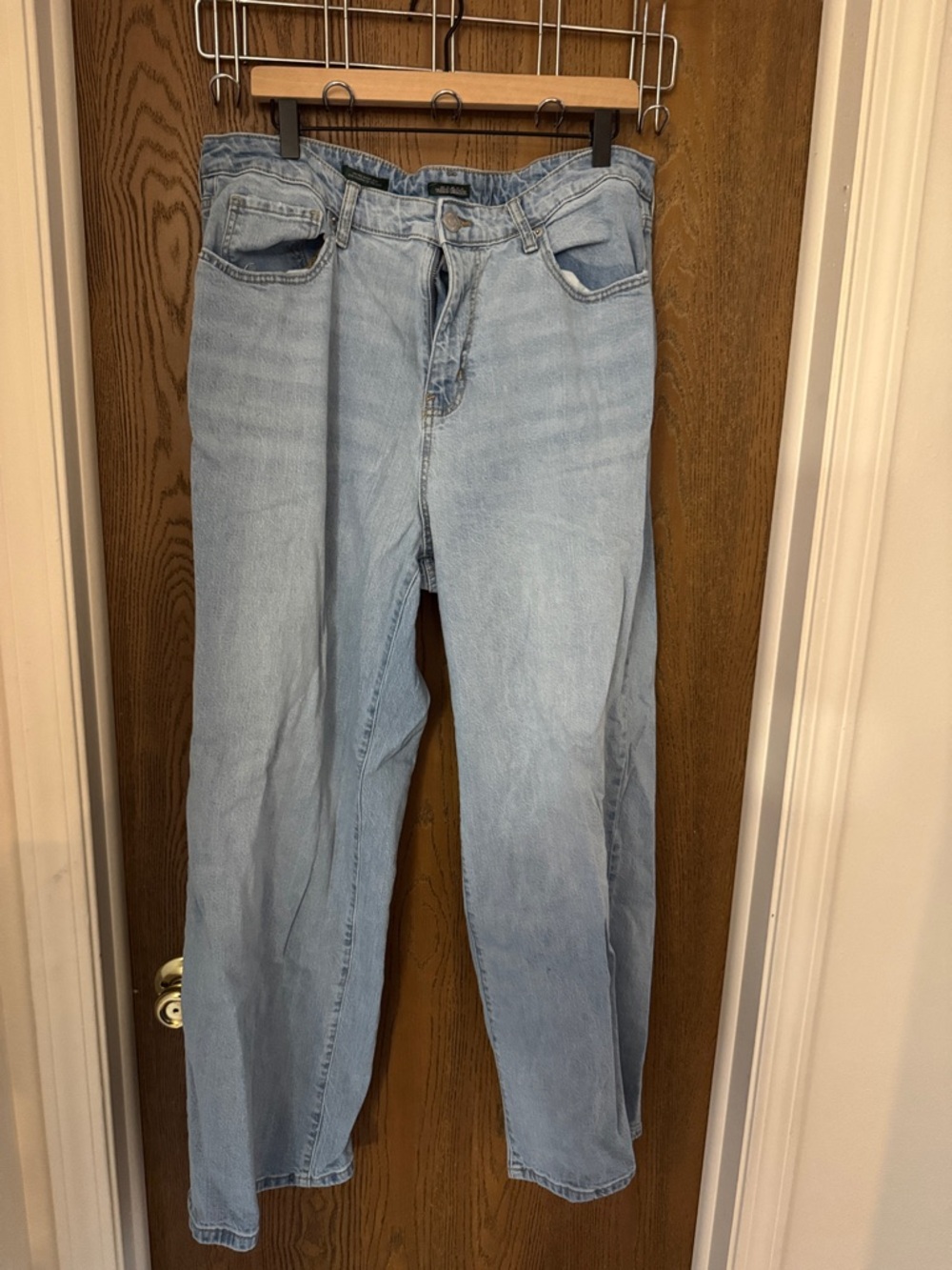 Wild Fable Light Wash High Waist Baggy Jeans